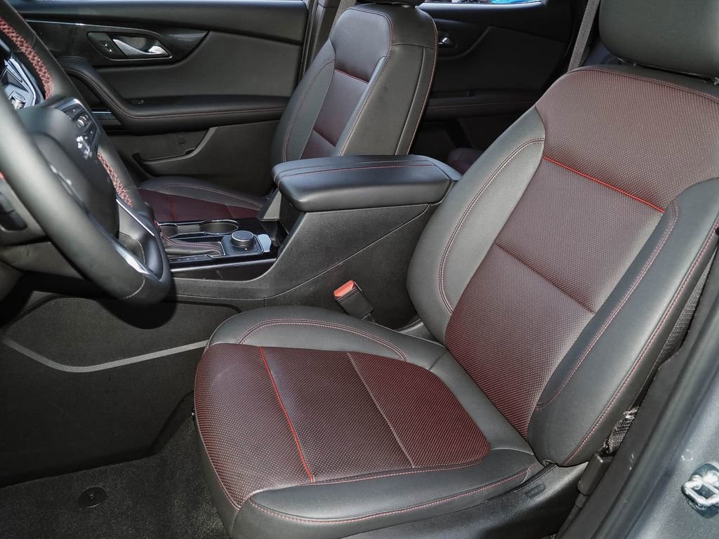 Certified 2023 Chevrolet Blazer RS w/ Driver Confidence II Package image 23