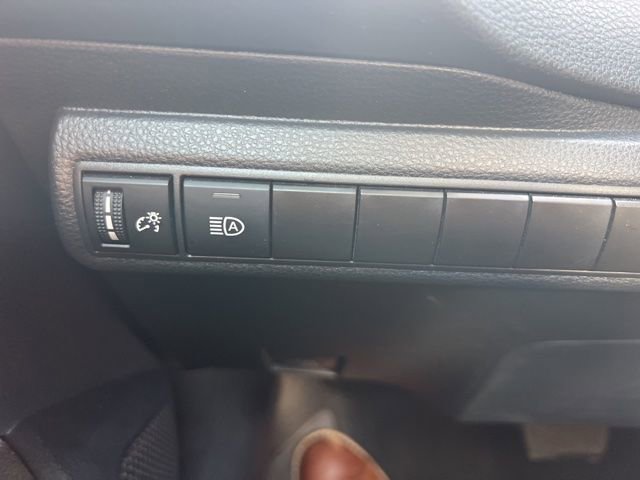 Used 2024 Toyota Corolla LE FWD image 15