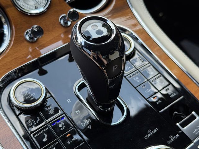 Used 2023 Bentley Continental GT V8 image 26