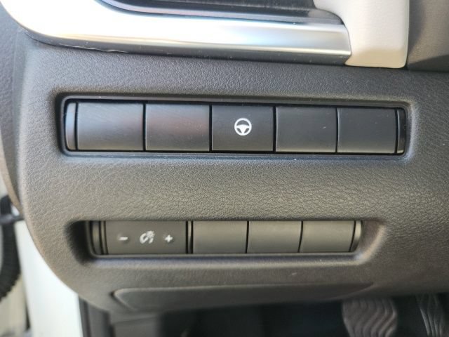 Used 2021 Nissan Rogue SV FWD image 27