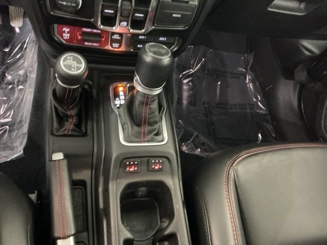 Used 2022 Jeep Wrangler Unlimited Rubicon AWD/4WD image 19