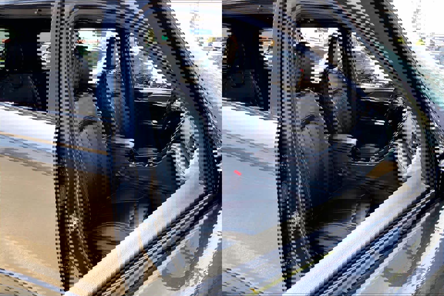 Used 2025 Jeep Grand Cherokee L Limited w/ Luxury Tech Group II AWD/4WD image 9