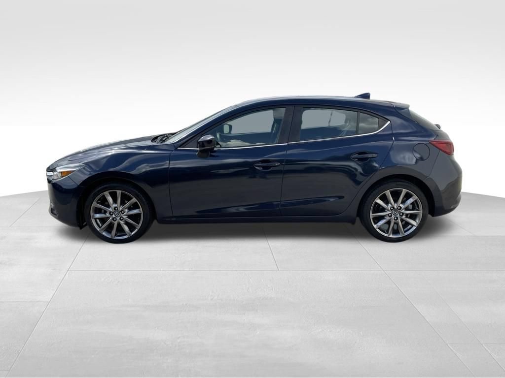 Used 2018 MAZDA MAZDA3 Grand Touring w/ Premium Equipment Package FWD image 8