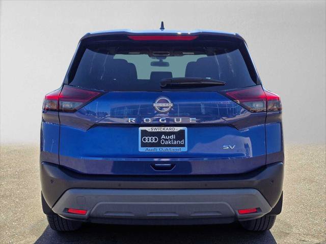 Used 2023 Nissan Rogue SV FWD image 4