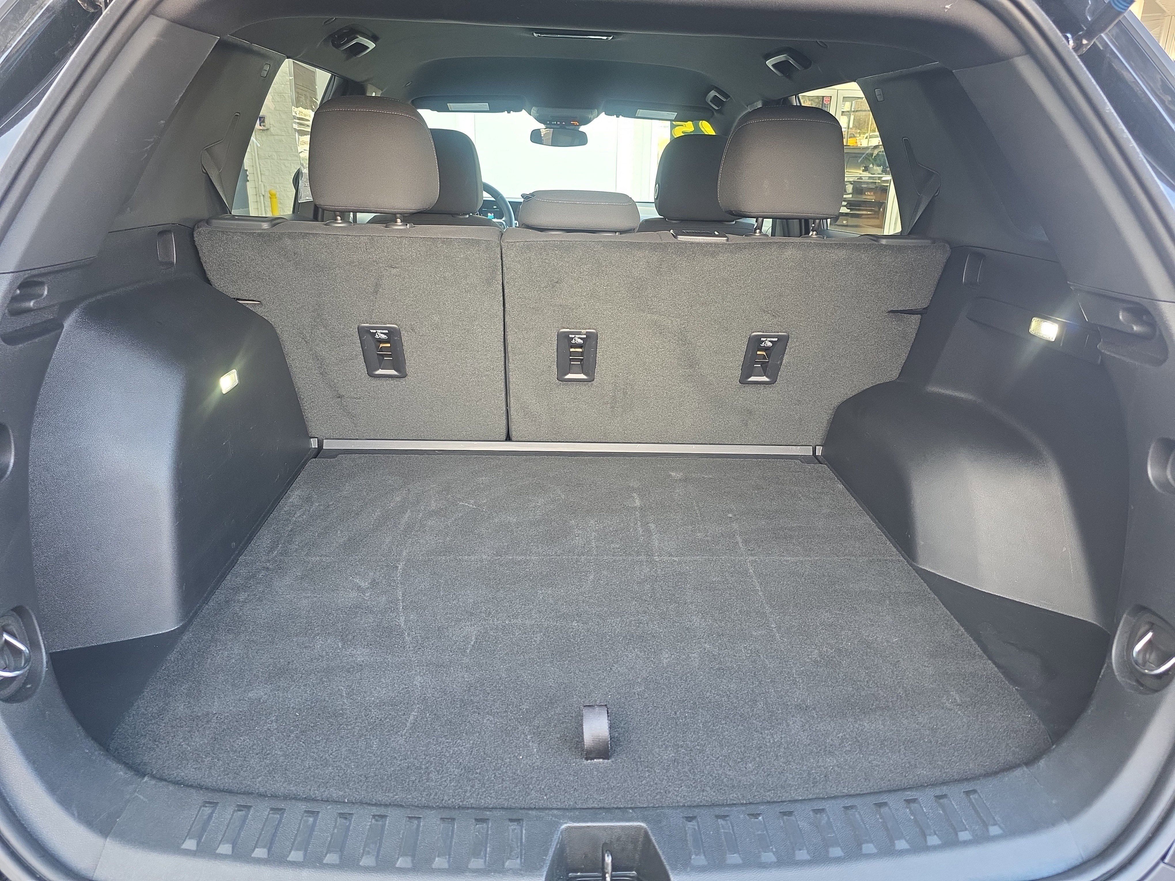 Used 2025 Chevrolet Equinox LT image 7