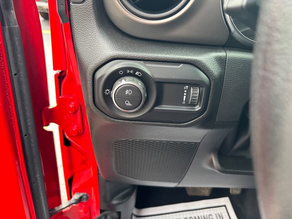 Used 2023 Jeep Gladiator Sport image 25