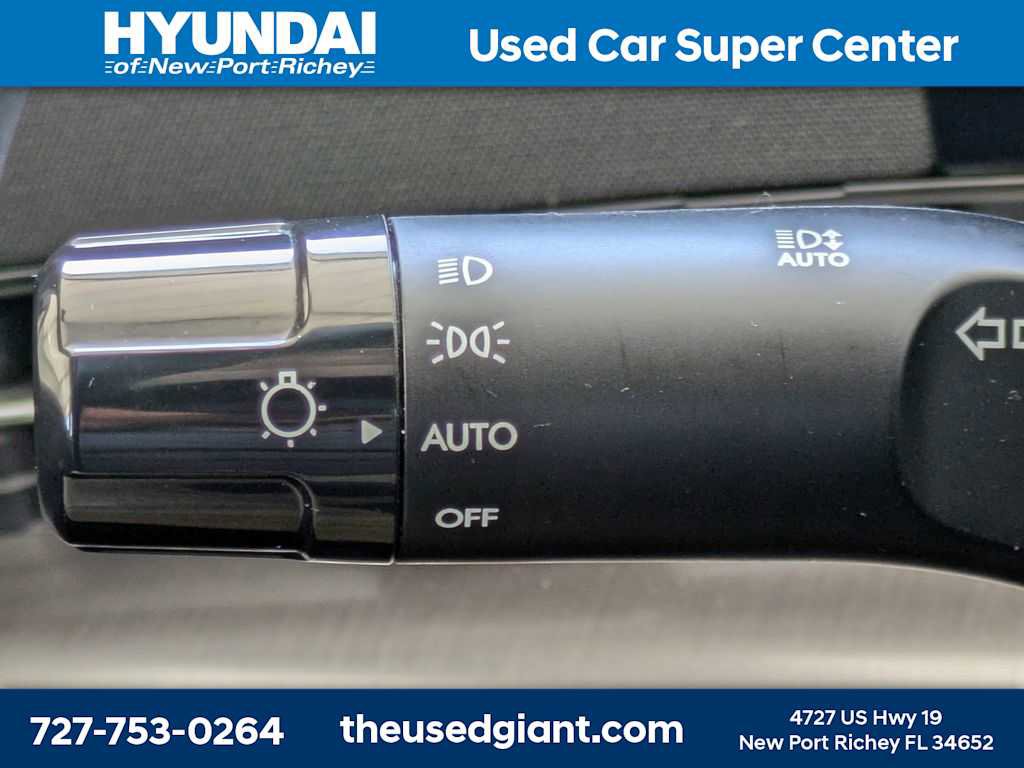 Used 2024 Hyundai Kona SE image 30