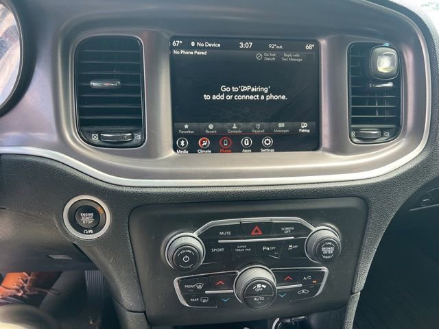 Used 2022 Dodge Charger SXT w/ Blacktop Package AWD/4WD image 6
