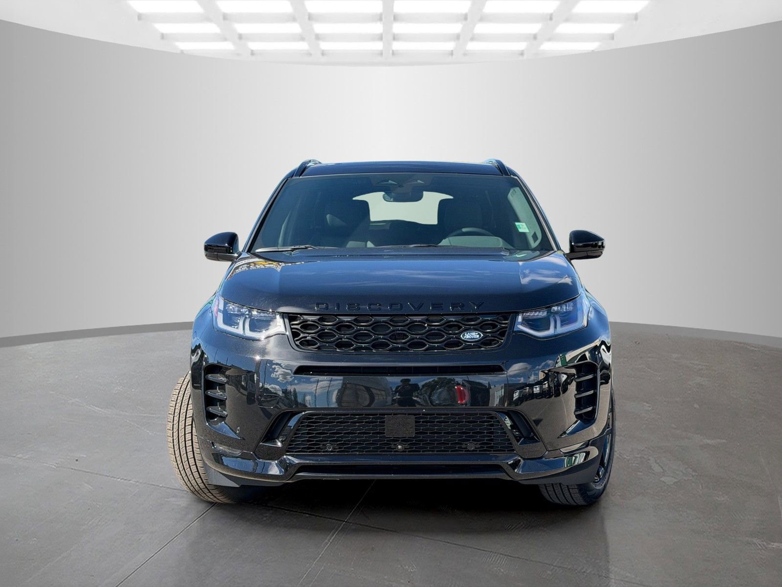 New 2026 Land Rover Discovery Sport Landmark image 2