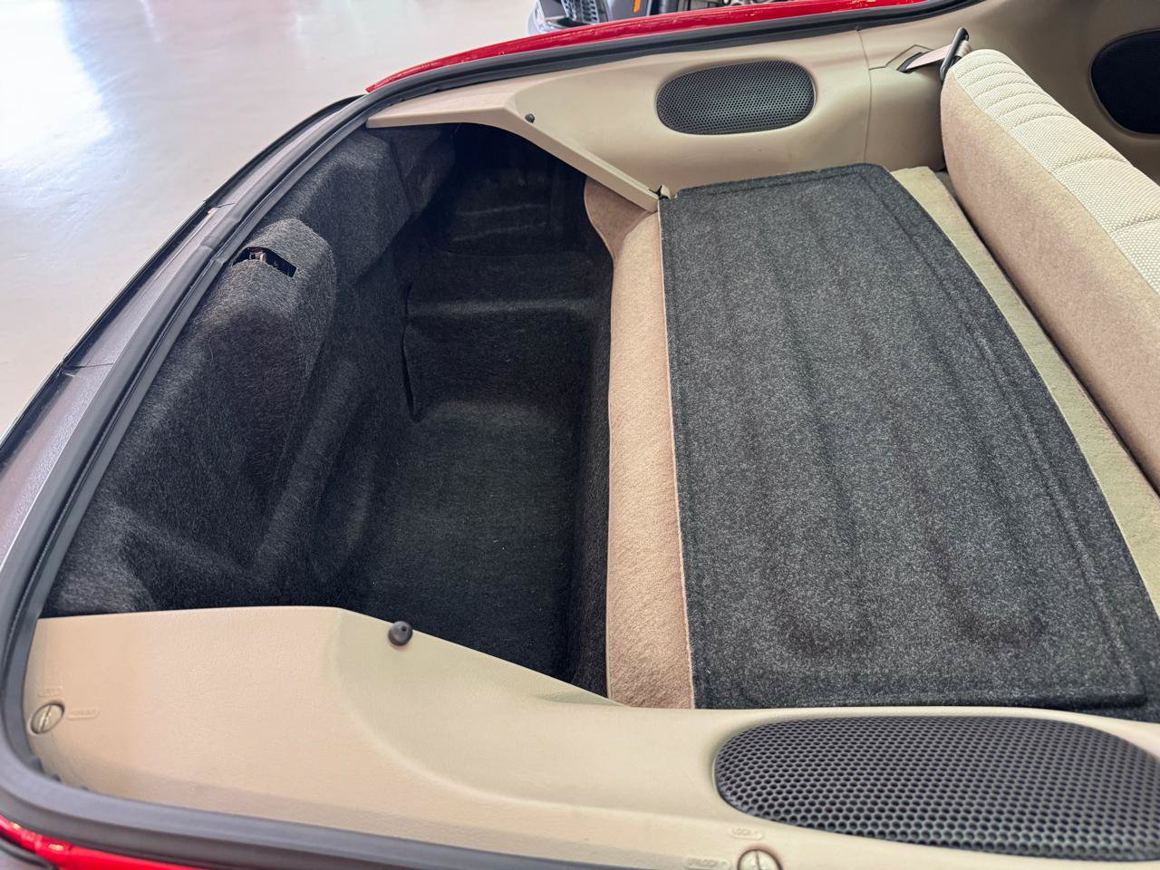 Used 2000 Pontiac Firebird Formula RWD image 23