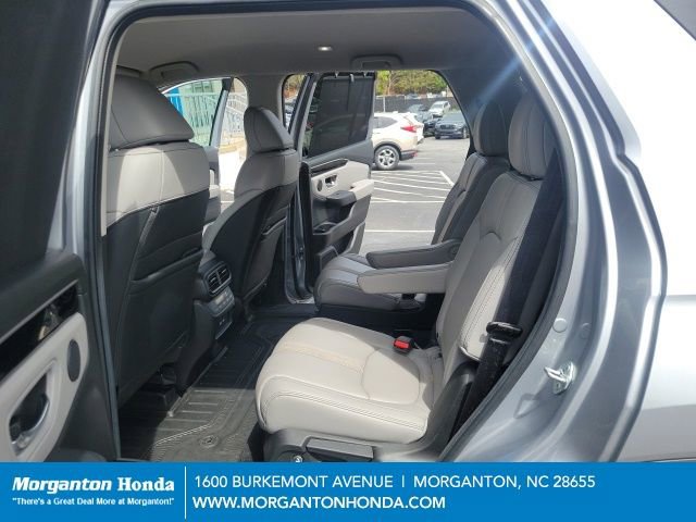 Used 2023 Honda Pilot EX-L image 9