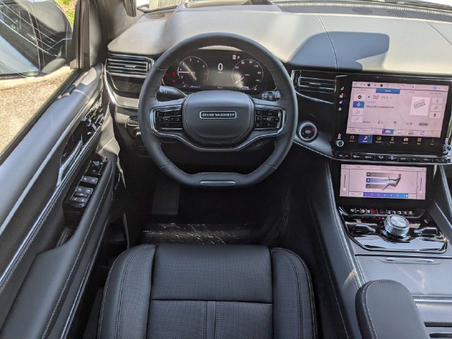 New 2026 Jeep Grand Wagoneer Summit w/ Premium Group III AWD/4WD image 18
