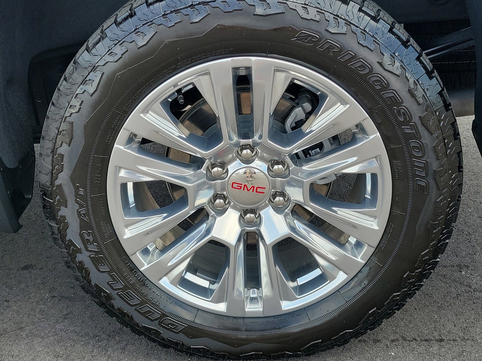 Used 2025 GMC Sierra 1500 Denali w/ Technology Package AWD/4WD image 12