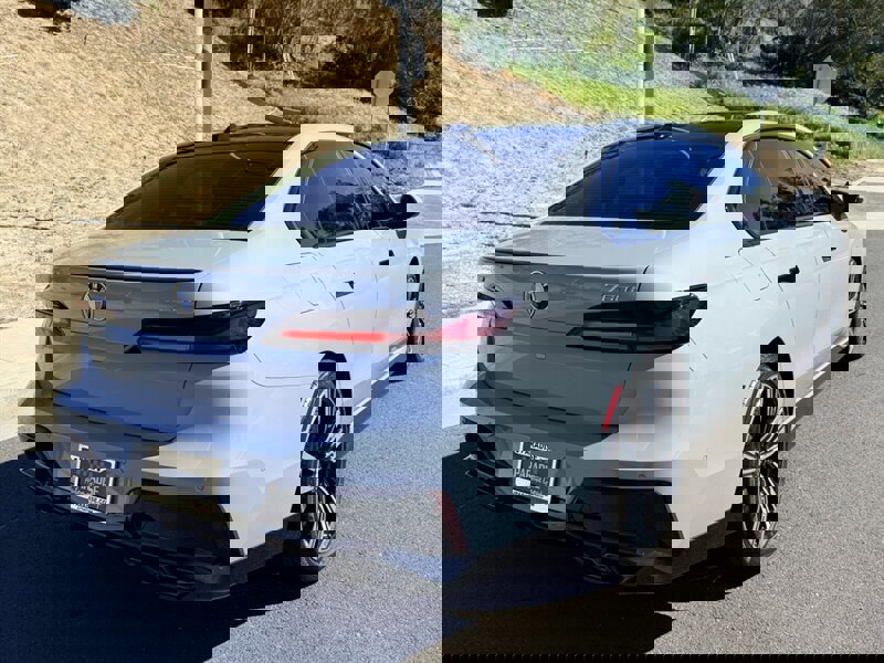 Used 2025 BMW 760i xDrive image 13