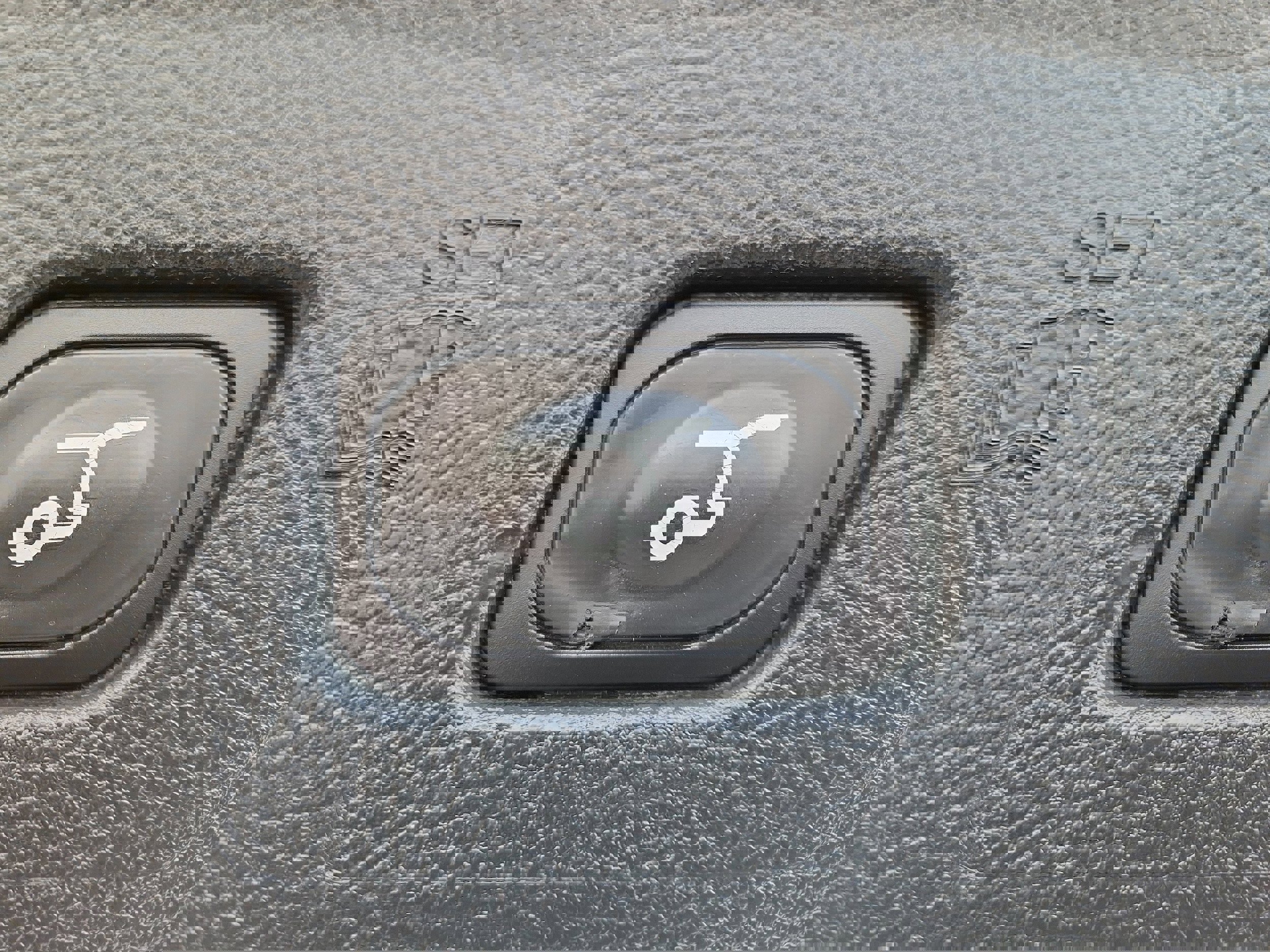 Used 2024 Ford Edge SEL w/ Convenience Package image 10