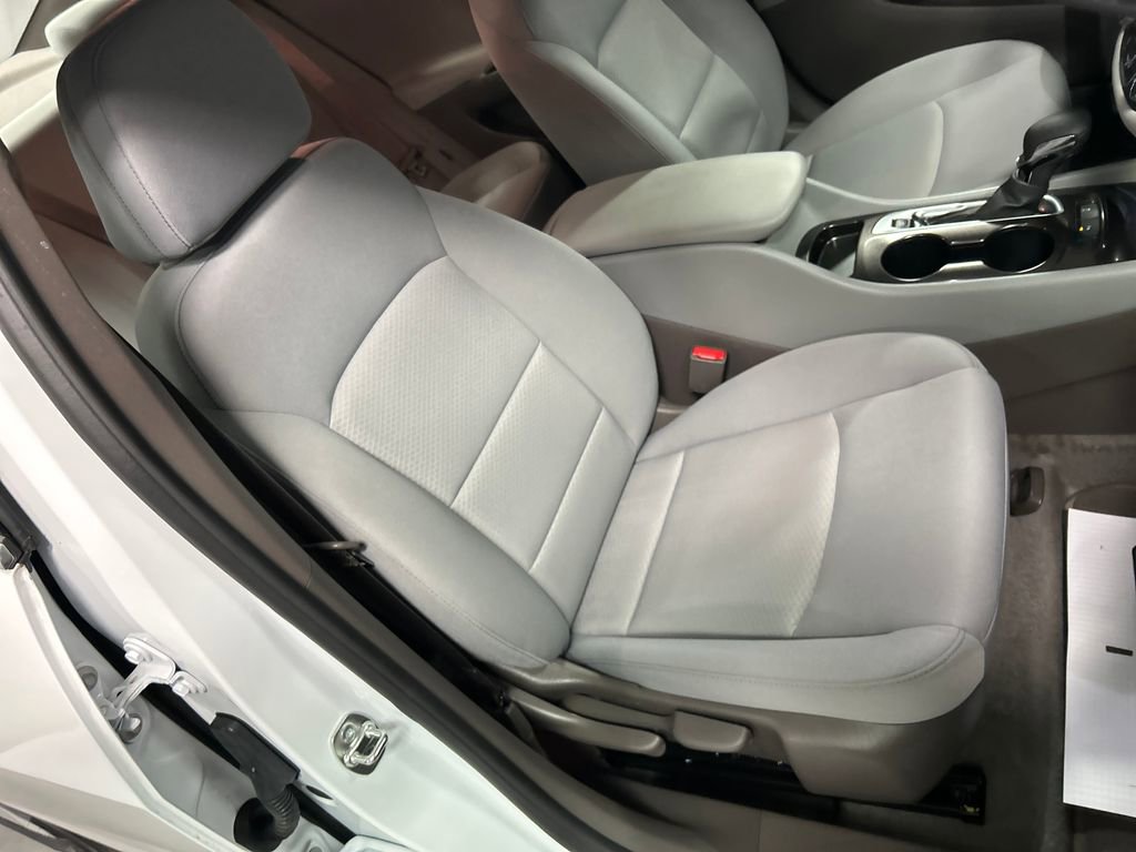 Used 2025 Chevrolet Malibu LS w/ Driver Confidence Package image 25