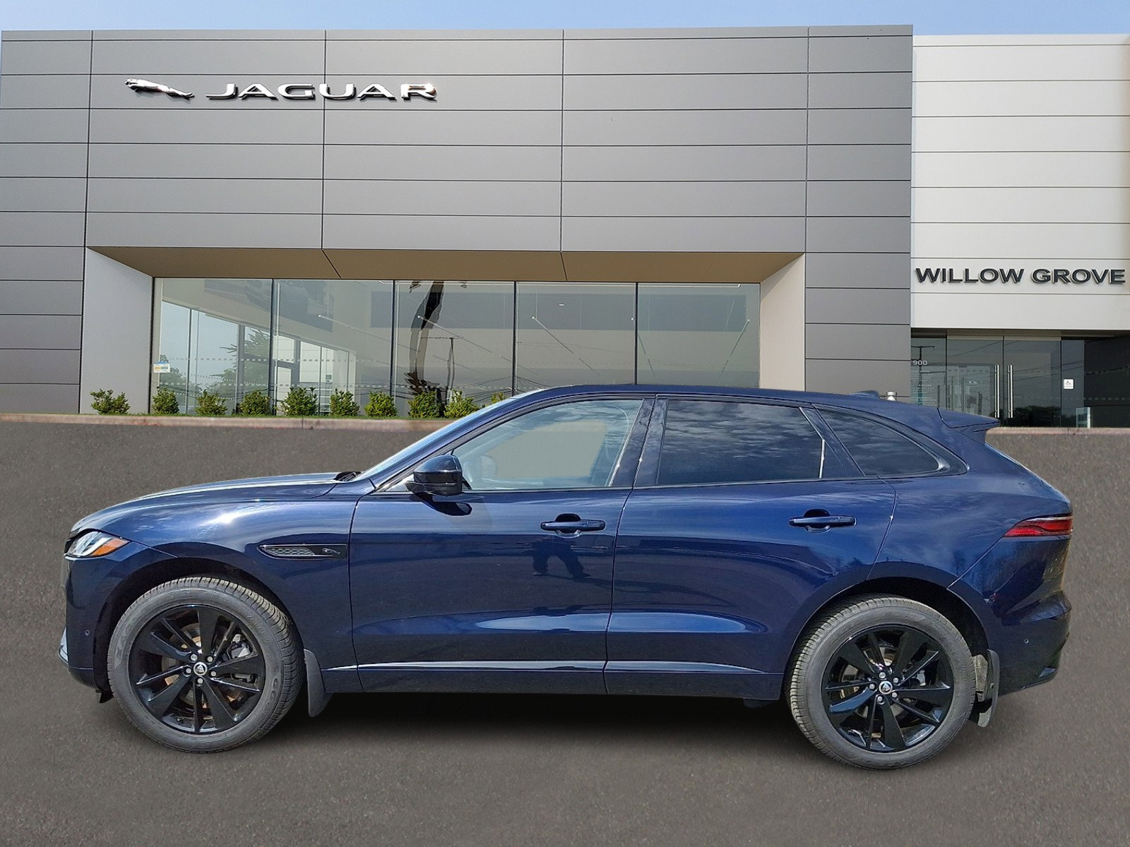 Used 2026 Jaguar F-PACE R-Dynamic S AWD/4WD image 6