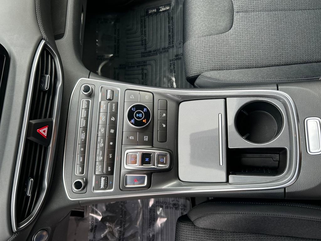 Used 2023 Hyundai Santa Fe SEL image 16