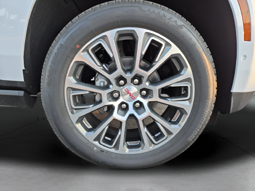 New 2026 GMC Yukon Denali w/ Denali Reserve Package AWD/4WD image 13