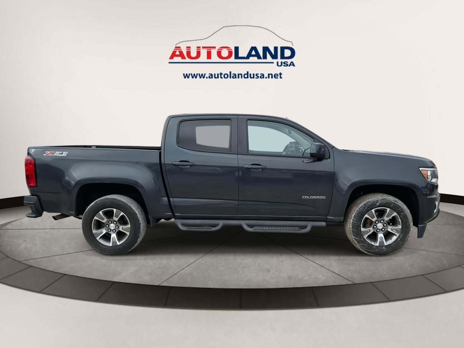 Used 2018 Chevrolet Colorado Z71 AWD/4WD image 3