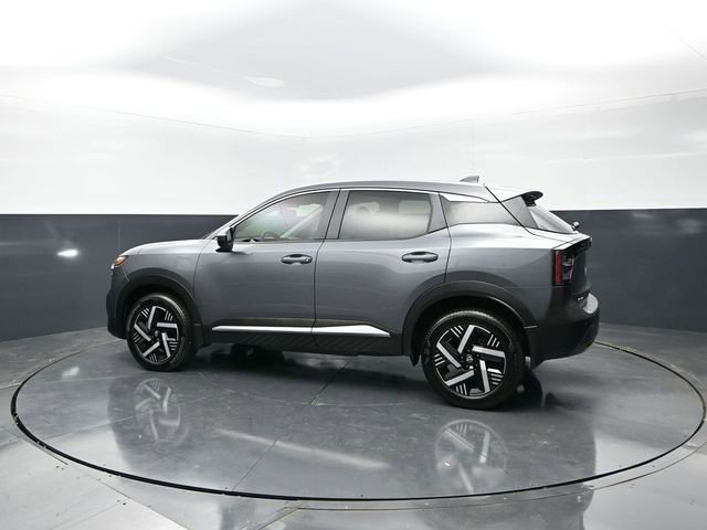 Used 2025 Nissan Kicks SV w/ Charging Package FWD image 2