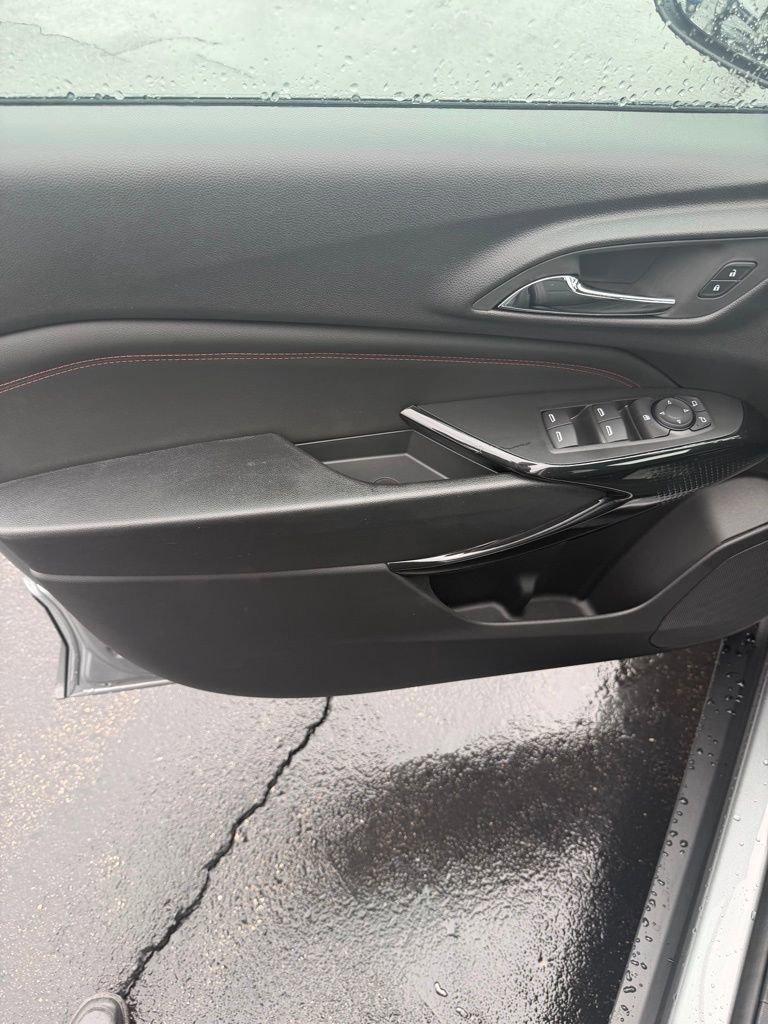 New 2026 Chevrolet Trax RS w/ Sunroof Package image 13