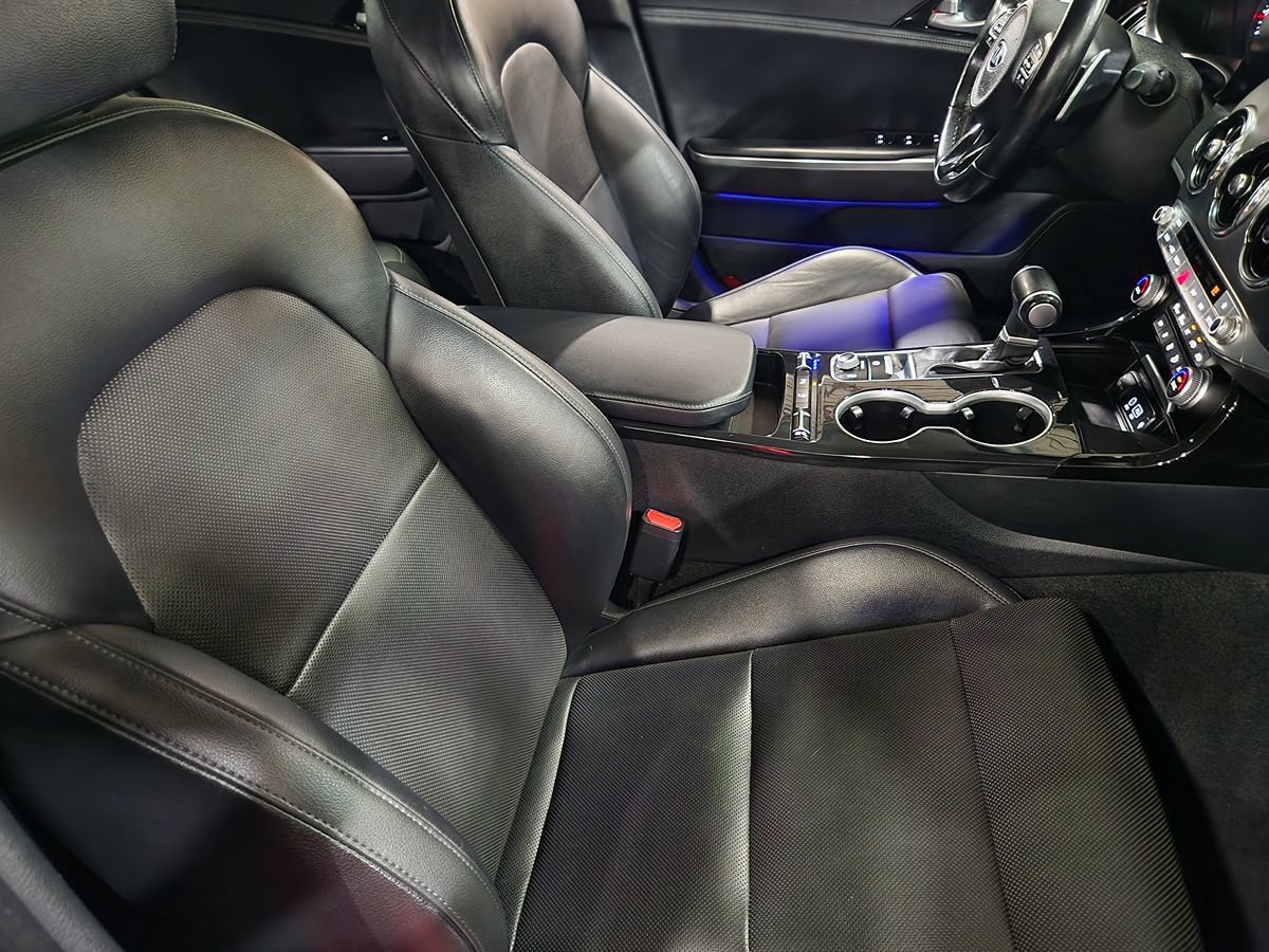 Used 2019 Kia Stinger Premium RWD image 31