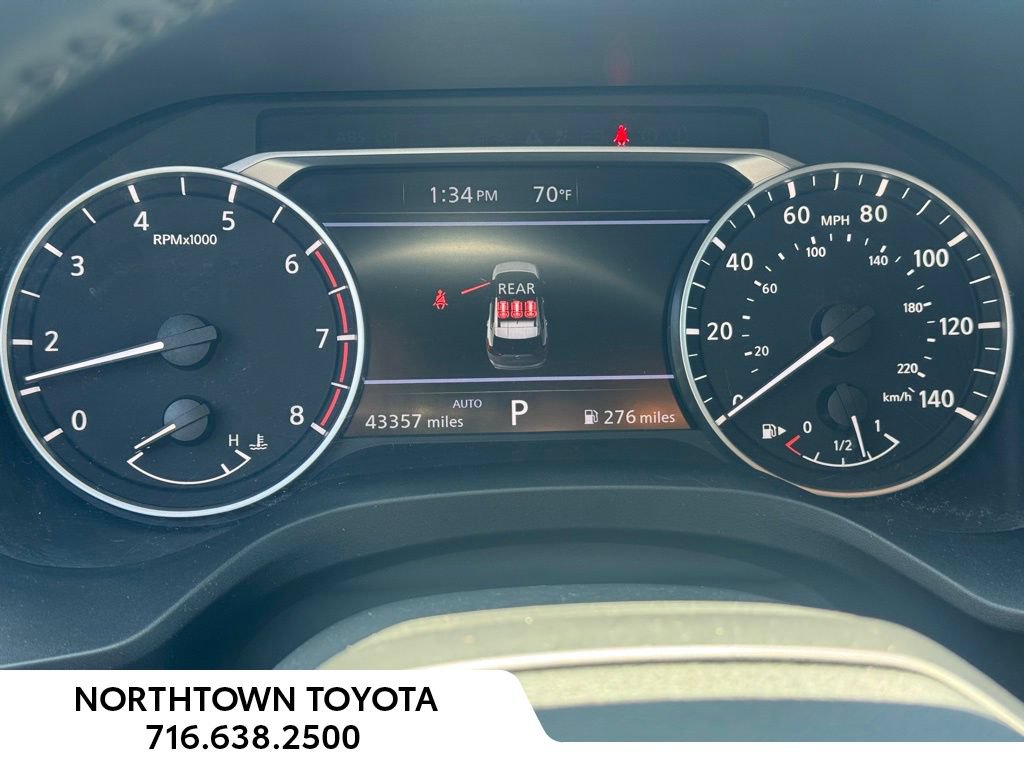 Used 2025 Nissan Rogue SV AWD/4WD image 9