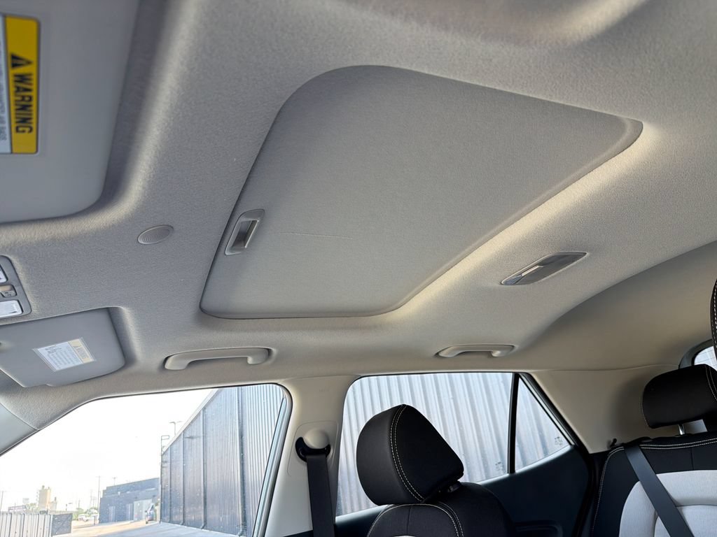 New 2026 Hyundai Venue SEL FWD image 29