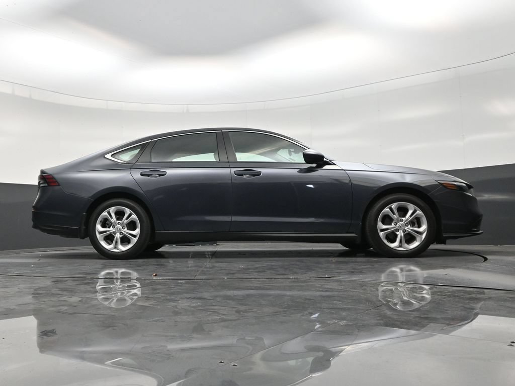 Used 2025 Honda Accord LX image 24