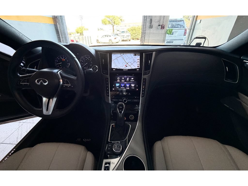 Used 2019 INFINITI Q60 3.0t Luxe w/ Essential Package AWD/4WD image 18