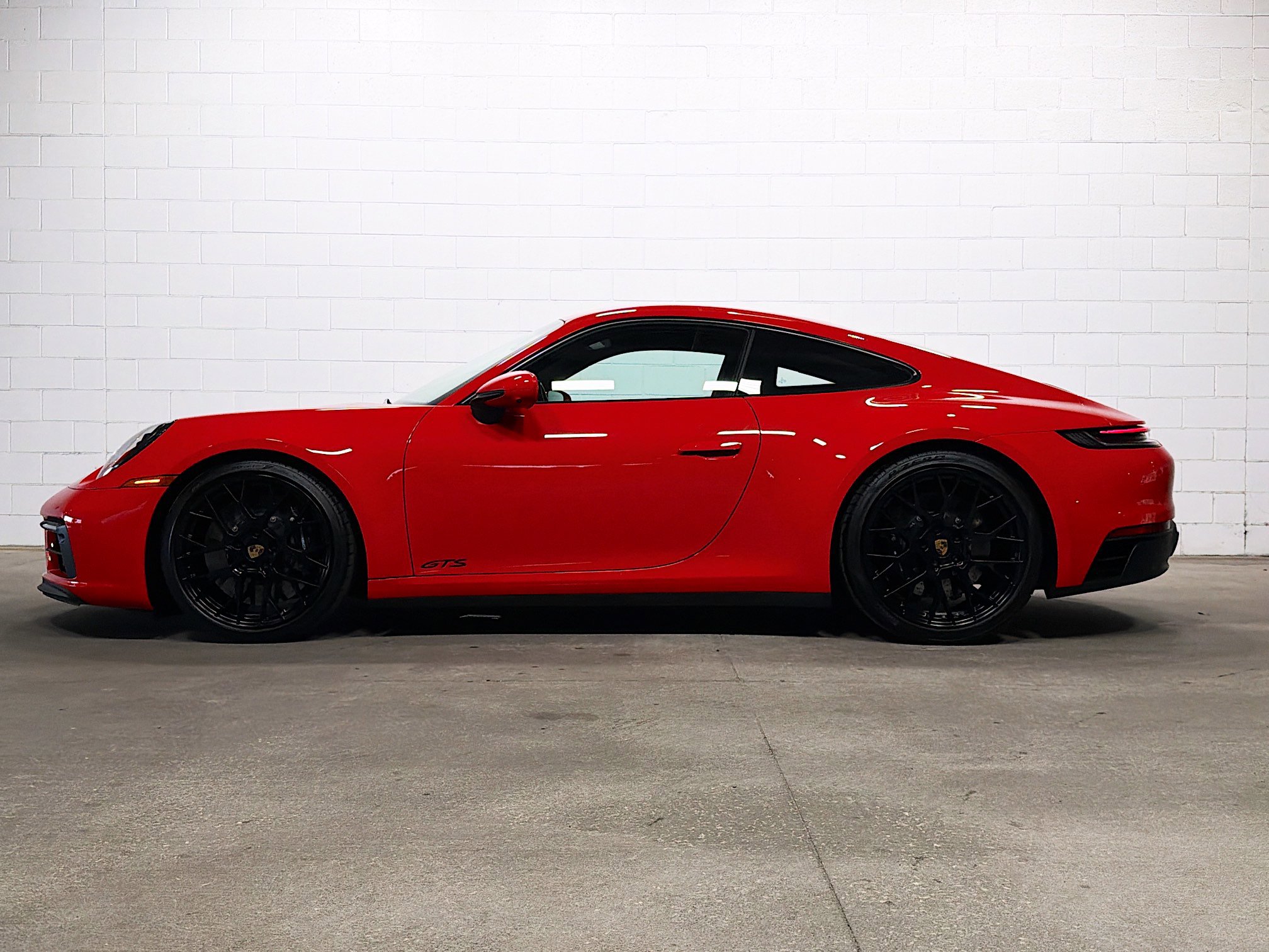 Used 2022 Porsche 911 Carrera GTS image 2