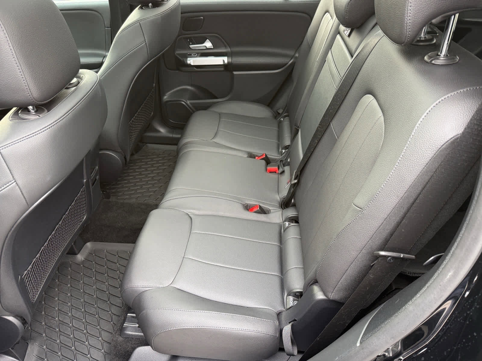 Certified 2024 Mercedes-Benz GLB 250 image 11