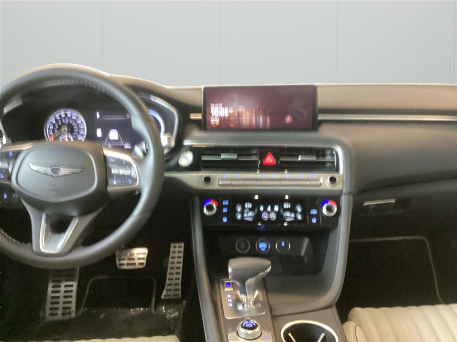 Used 2025 Genesis G70 2.5T w/ Sport Prestige Package RWD image 20
