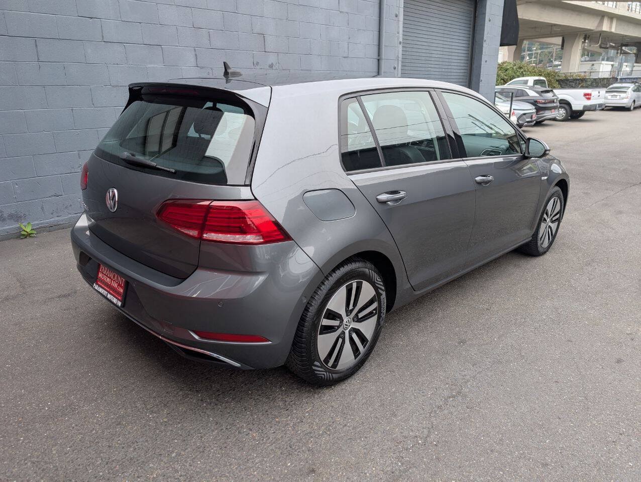 Used 2019 Volkswagen e-Golf SEL Premium FWD image 3