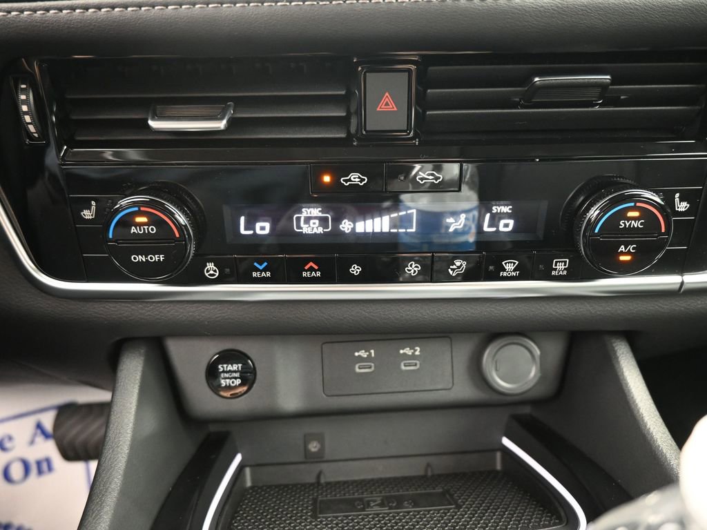 Used 2024 Nissan Rogue SL w/ SL Premium Package image 20