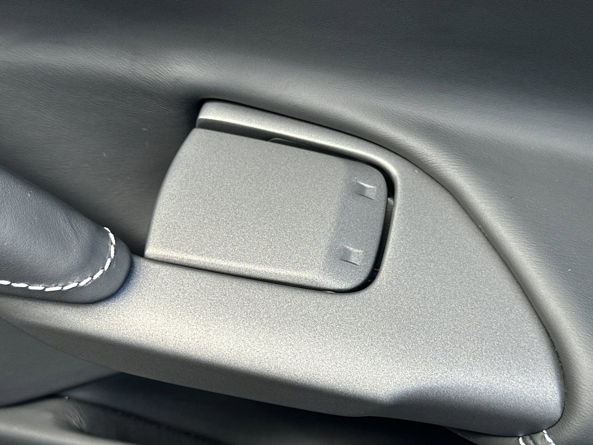 Used 2018 Ferrari 488 Spider image 17