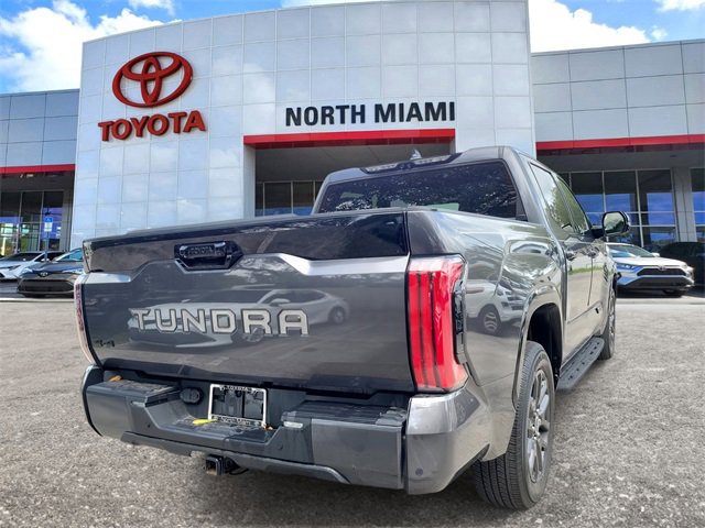 Used 2022 Toyota Tundra Platinum image 4