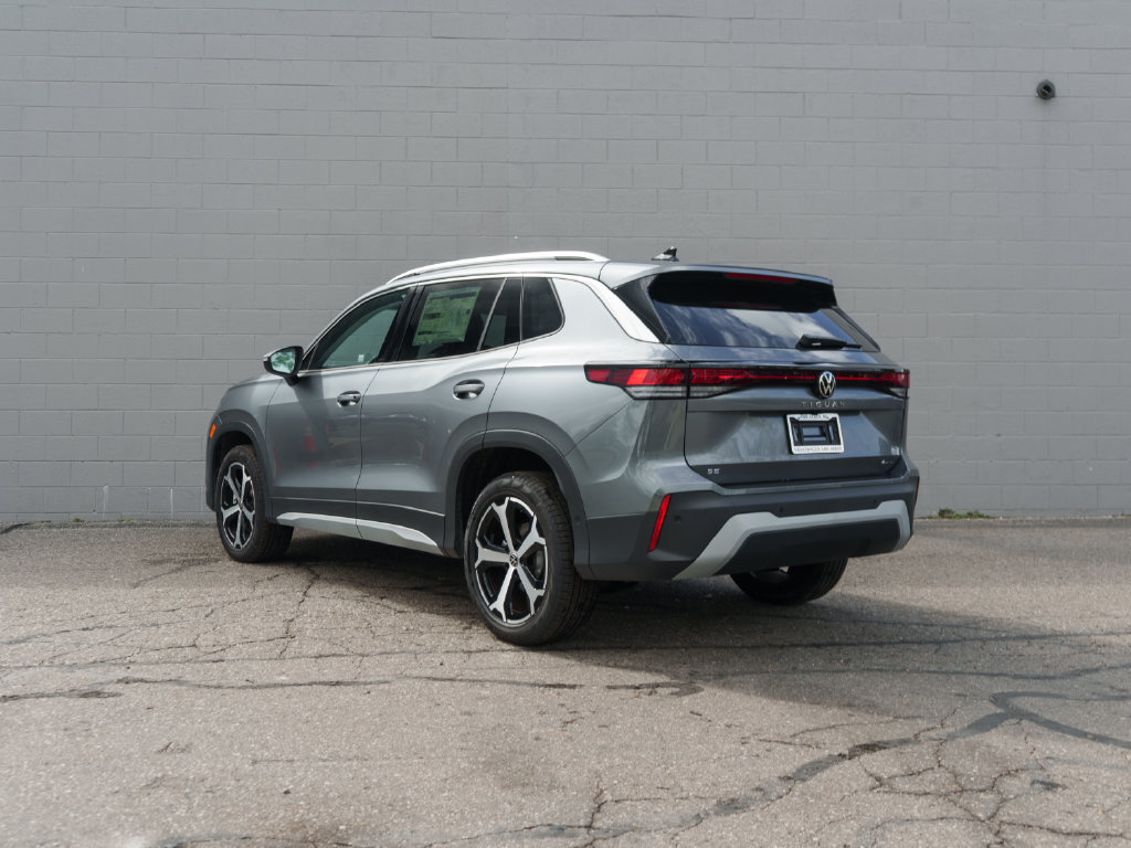 New 2026 Volkswagen Tiguan SE AWD/4WD image 4