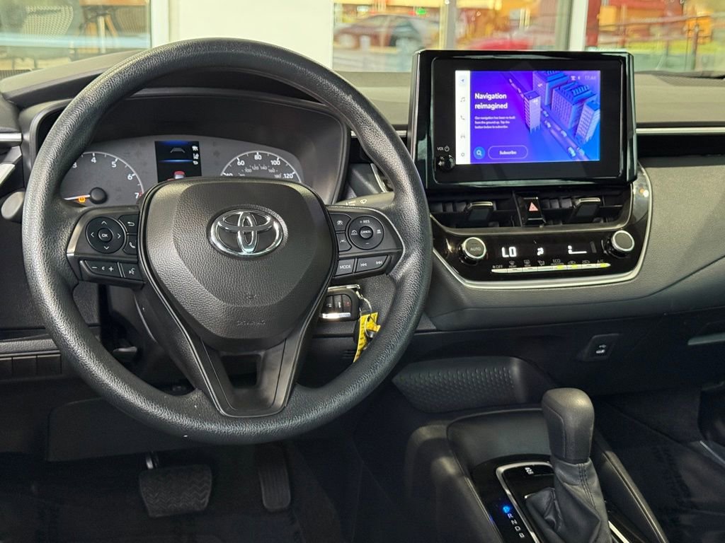 Certified 2025 Toyota Corolla LE image 28