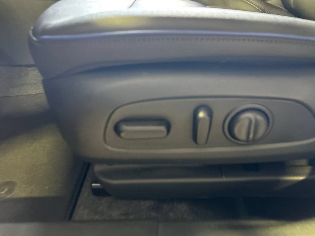 Certified 2026 Buick Envista Sport Touring w/ Convenience I Package FWD image 18