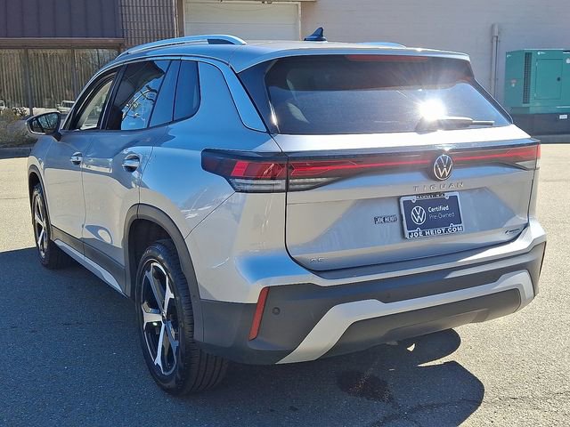 Certified 2025 Volkswagen Tiguan SE w/ Panoramic Sunroof Package AWD/4WD image 8