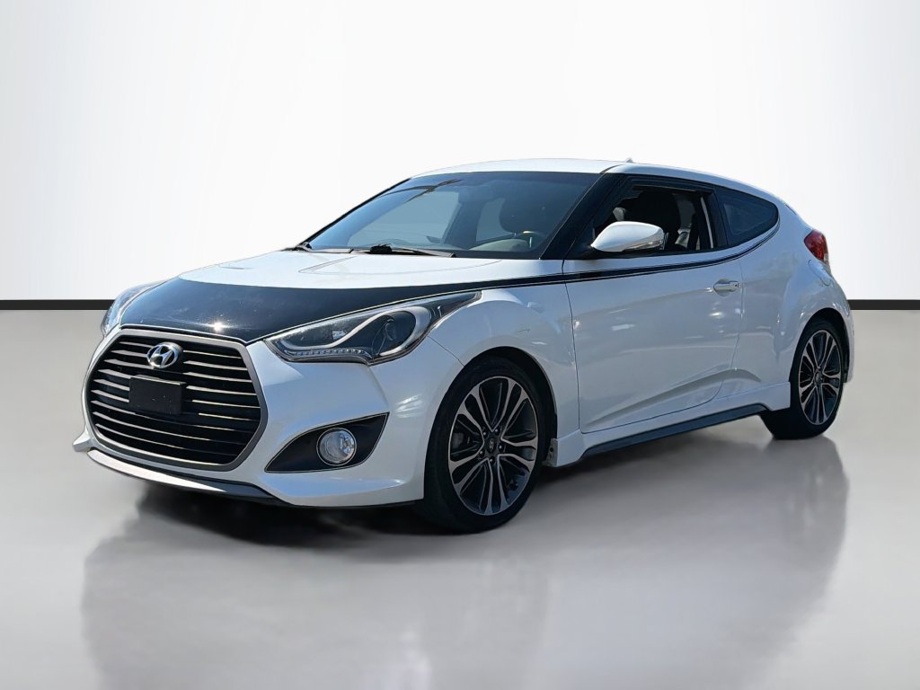 Used 2016 Hyundai Veloster Turbo FWD image 2