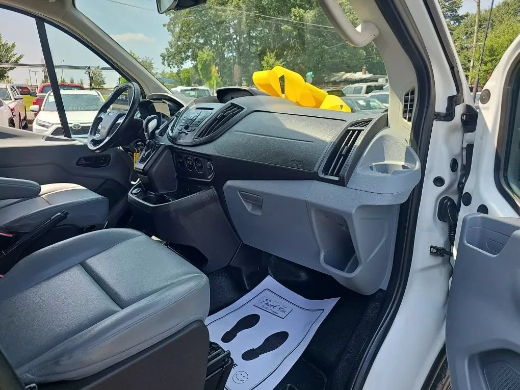 Used 2017 Ford Transit 350 XL RWD image 21