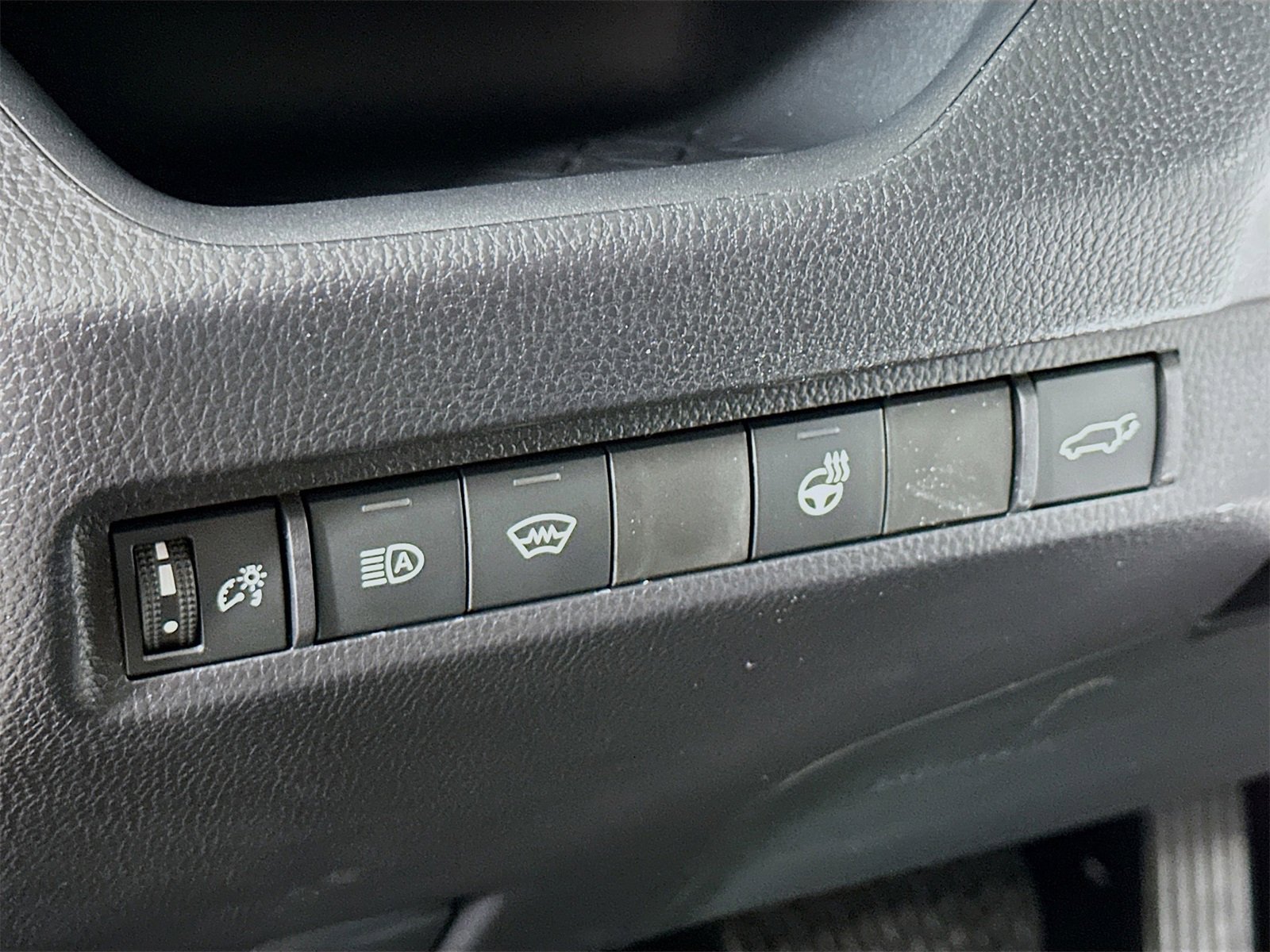 New 2025 Toyota RAV4 XLE image 10