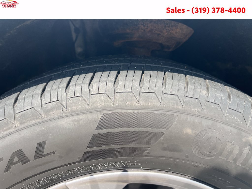 Certified 2021 Toyota Sienna LE FWD image 14