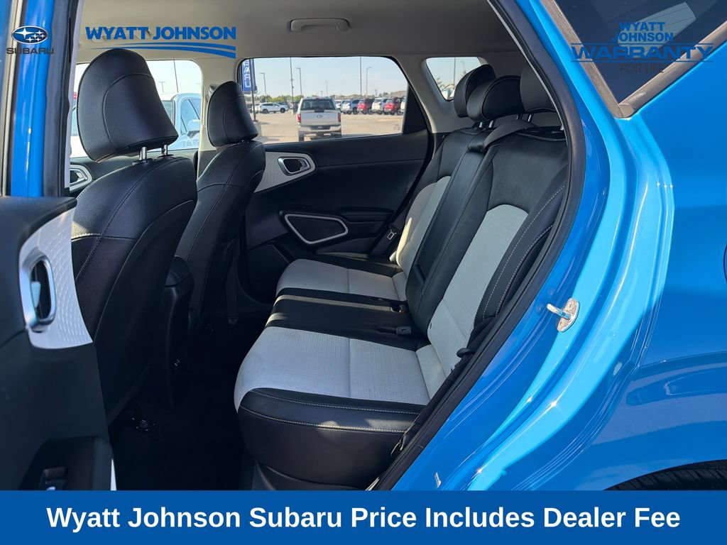 Used 2023 Kia Soul GT-Line FWD image 29