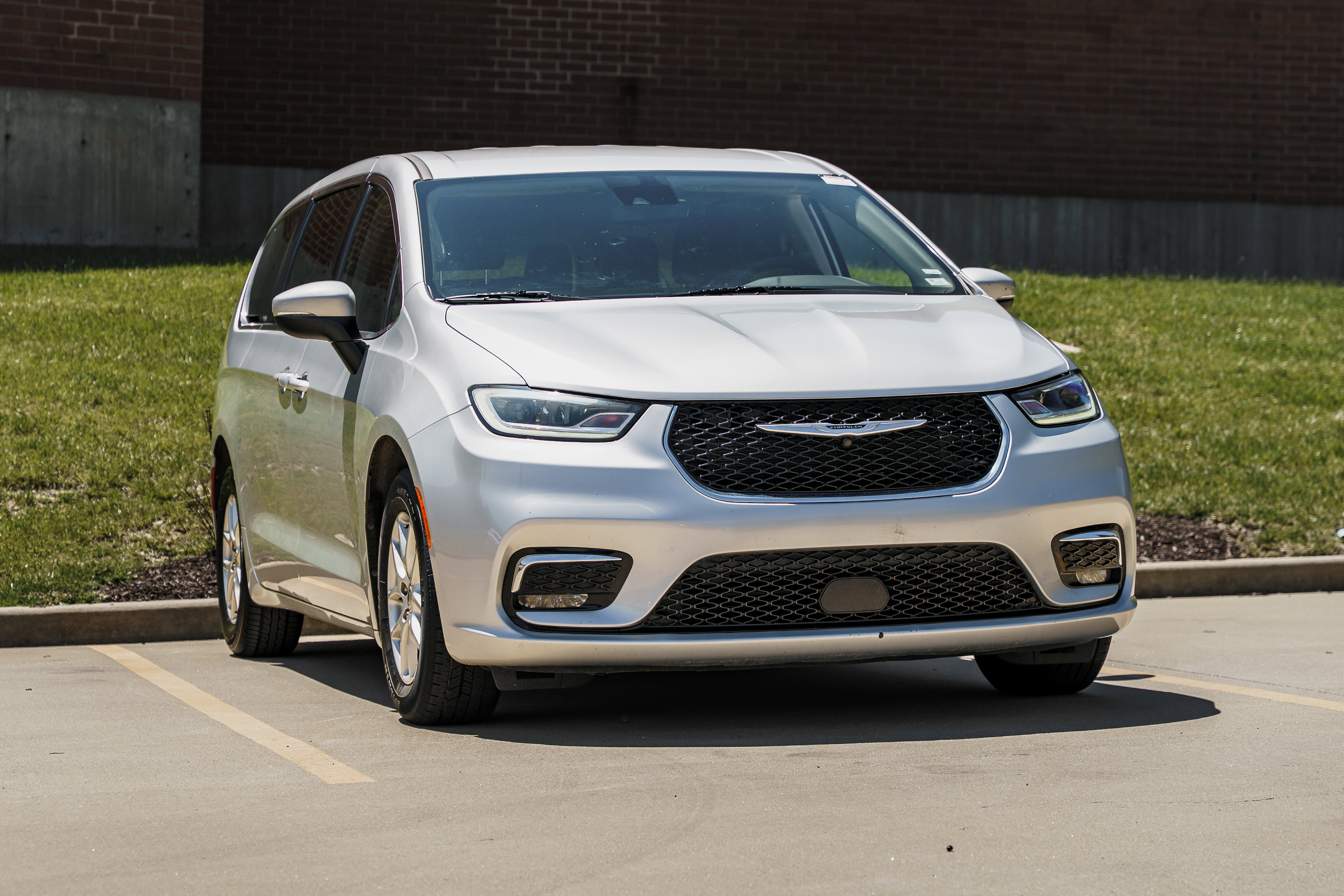 Used 2023 Chrysler Pacifica Touring-L