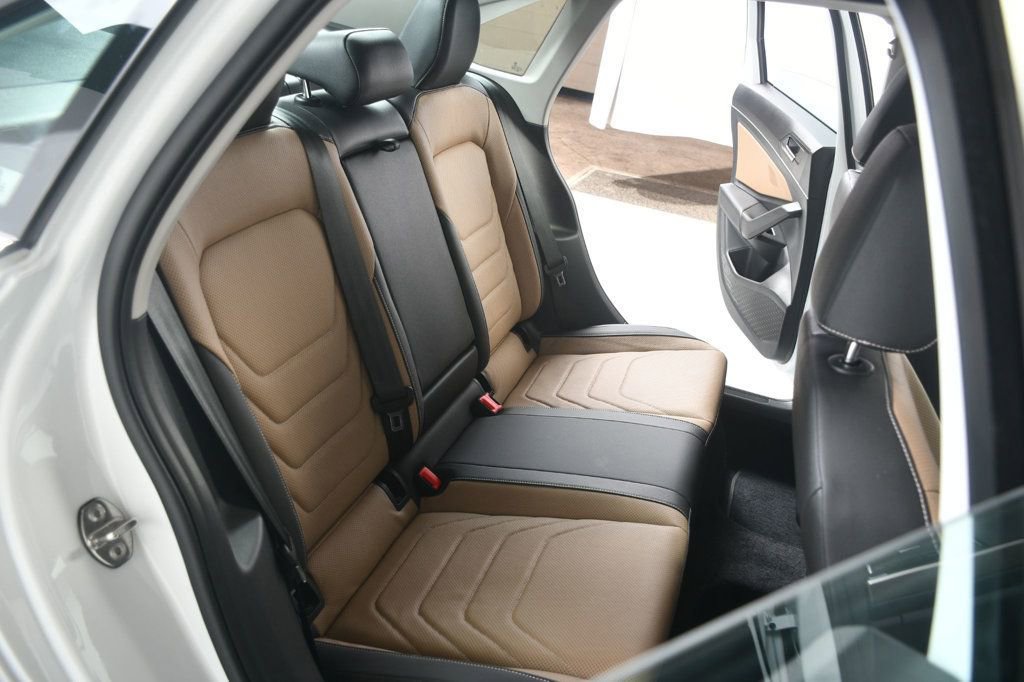 Used 2020 Volkswagen Jetta SEL Premium FWD image 39