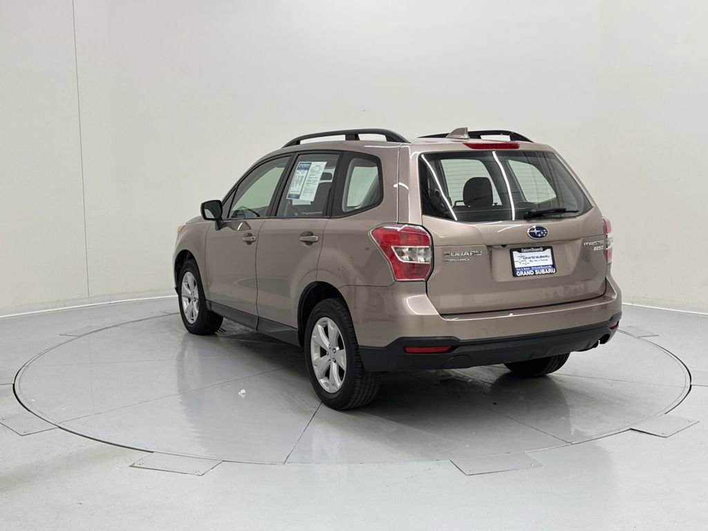 Used 2016 Subaru Forester 2.5i w/ Alloy Wheel Package image 3